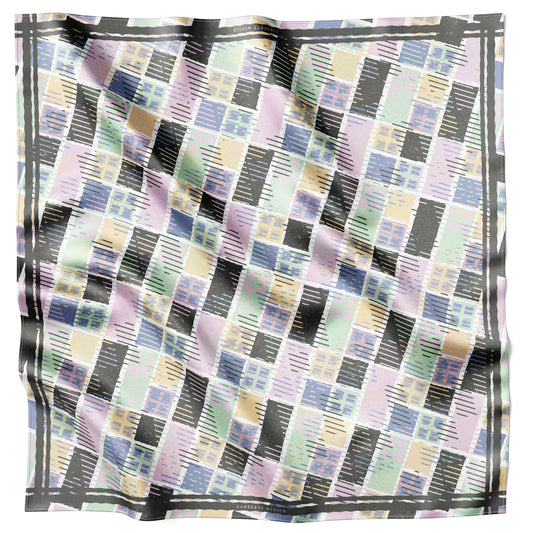 Checkerboard Chic Seidentuch 70 × 70 cm flach ausgelegt mit dunkler Bordüre