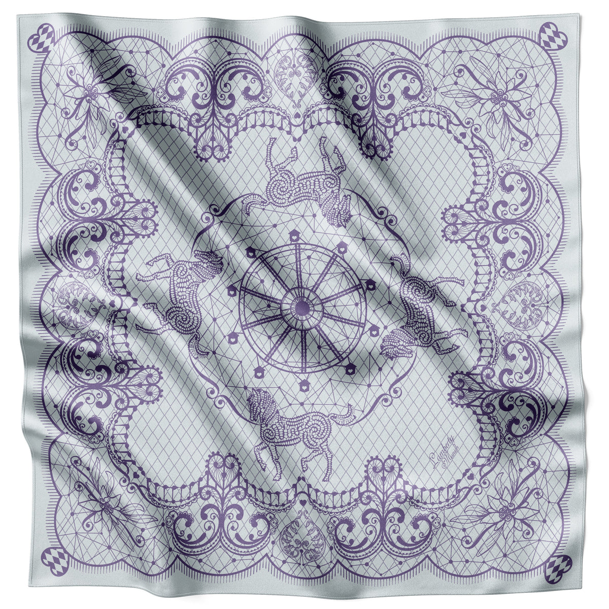 Blaues Horse Festivity Seidentuch 70 × 70 cm flach ausgelegt mit Spitzen- und Karussellmotiv