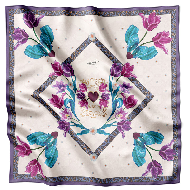 Beiges Royal Tulips Seidentuch 90 × 90 cm flach ausgelegt mit innerem Rautenfeld